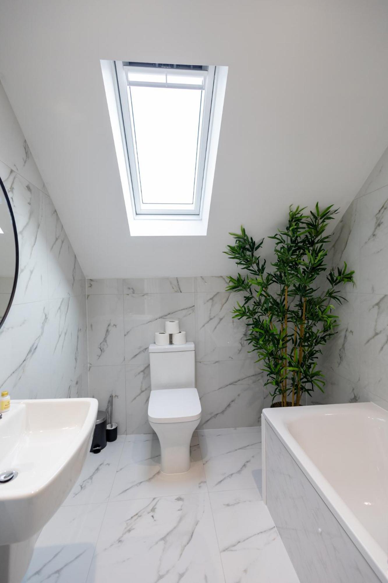 Contemporary 3br Flat In Watford *