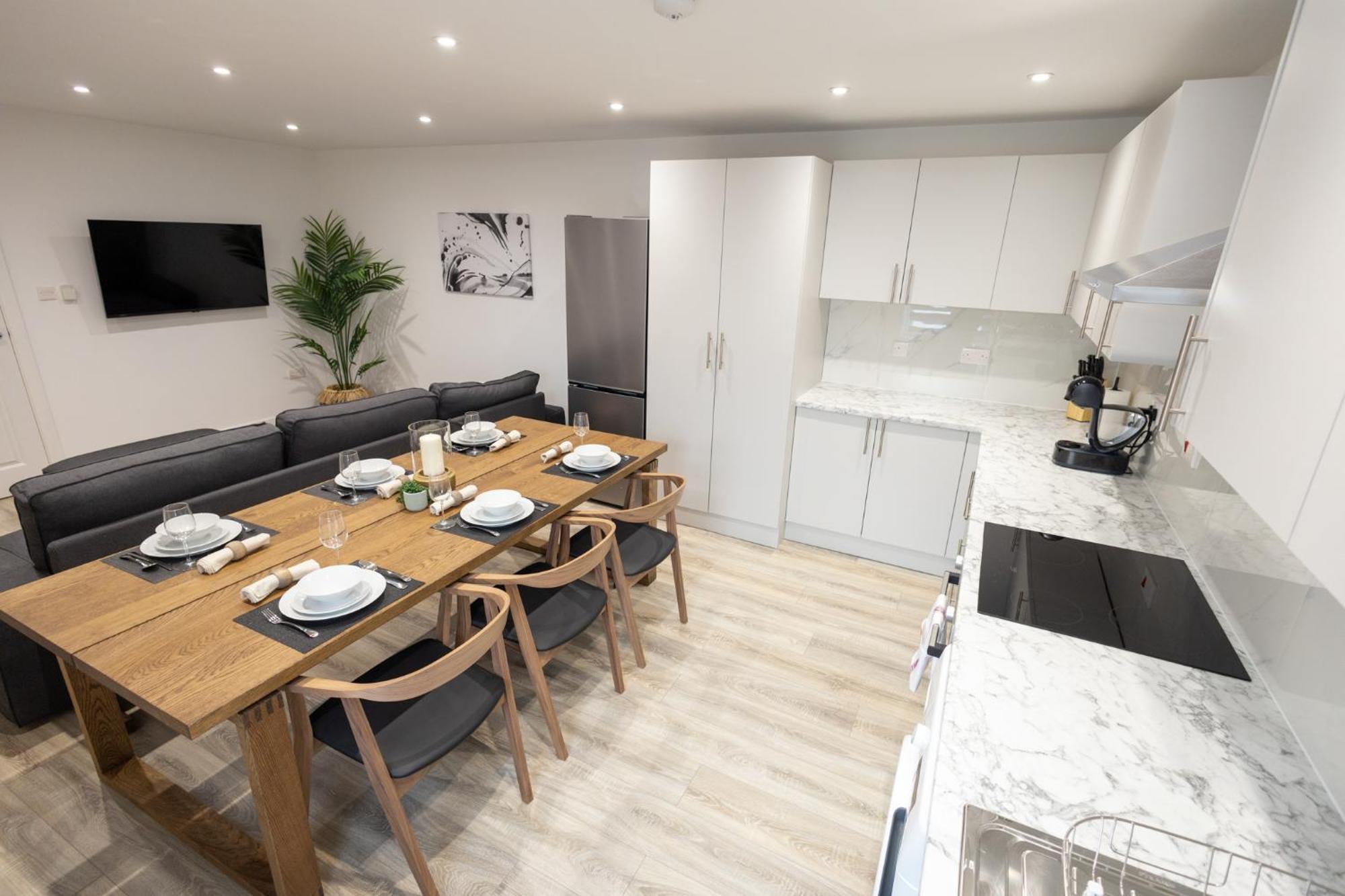 Contemporary 3br Flat In Watford Apartment *
